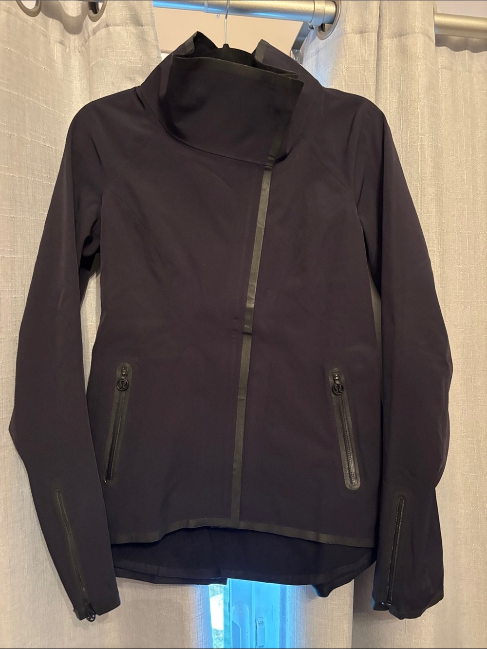 NWOT Lululemon Black Zip Jacket